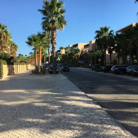 Herdade Dos Salgados Lagoas Апартаменты *