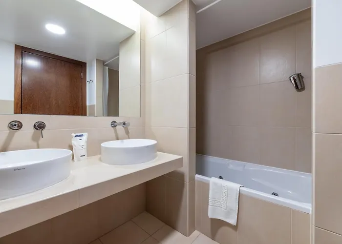 Herdade Dos Salgados Lagoas * Albufeira